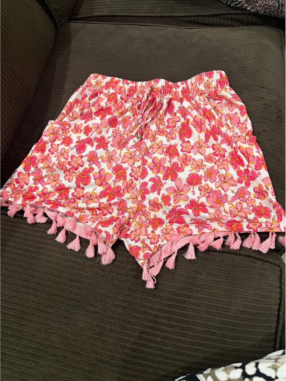 Simply Southern Women's Pink Floral Tassel Shorts Size Small/Medium